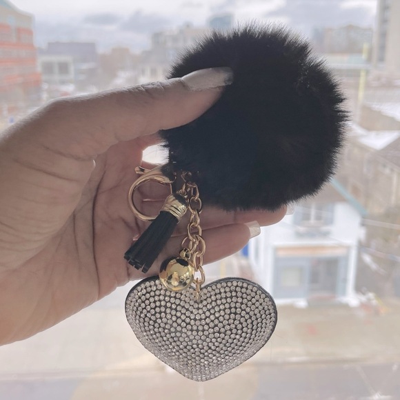 Purse Heart Charm Keychain - Picture 4 of 5